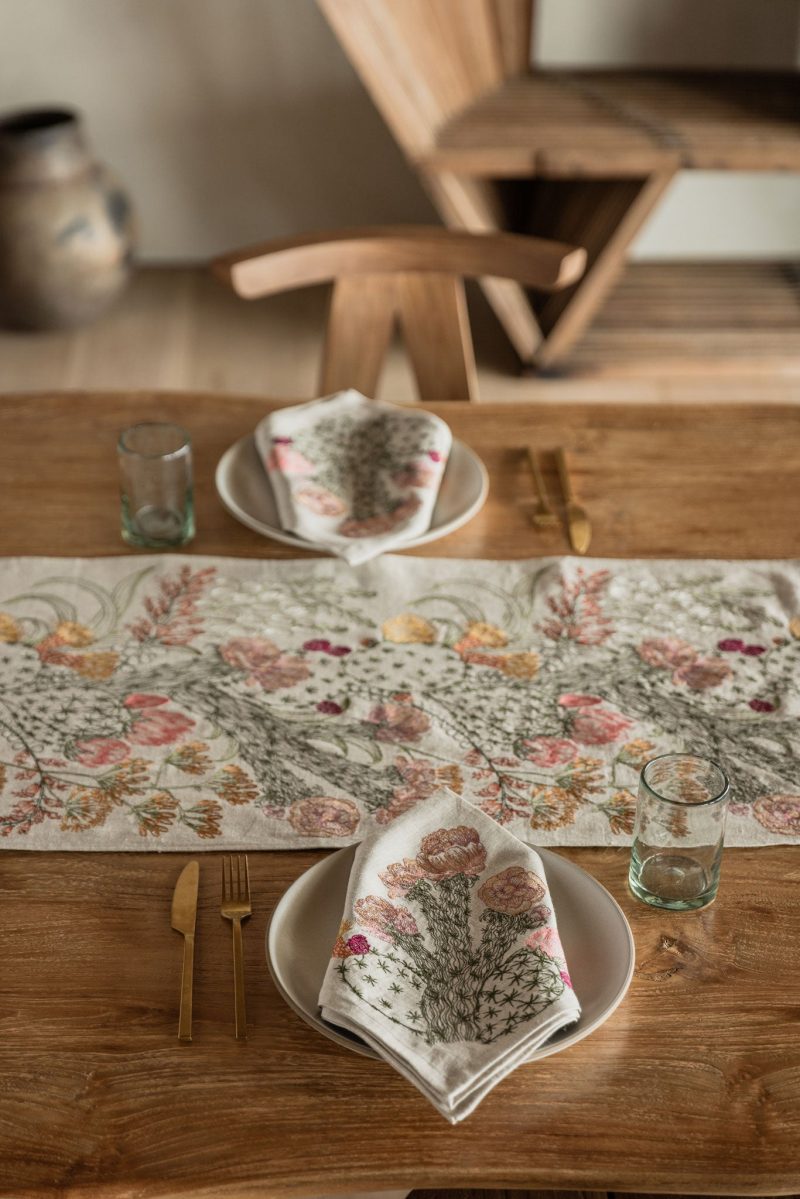 CoralandTusk Table Desert Blooms Napkins CA 718a428c b4a1 436f bdf3 c4720a43f940