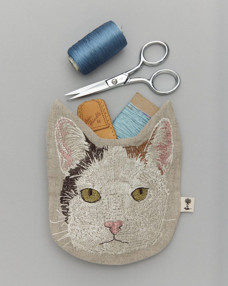 coralandtusk calico cat pouch 2