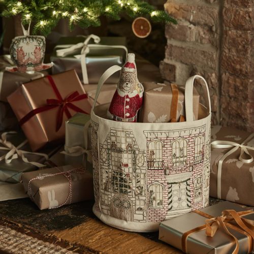 coralandtusk christmas home holidays bucket