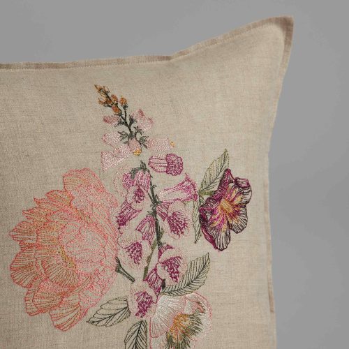 coralandtusk pillow 1616 blush bouquet detail