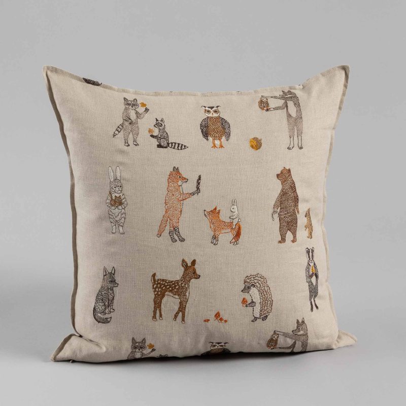 coralandtusk pillow woodland friends 1