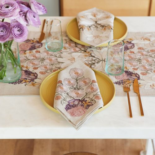 coralandtusk table daisy napkin 3