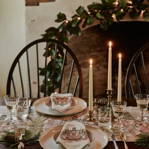 coralandtusk table dining togetherness christmas 2