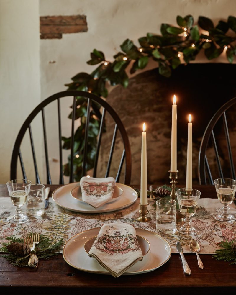 coralandtusk table dining togetherness christmas 2