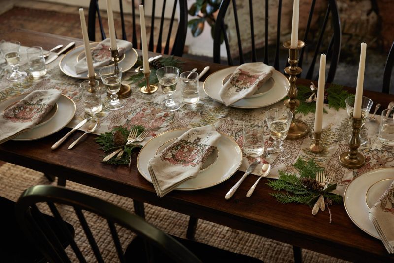 coralandtusk table dining togetherness christmas 4