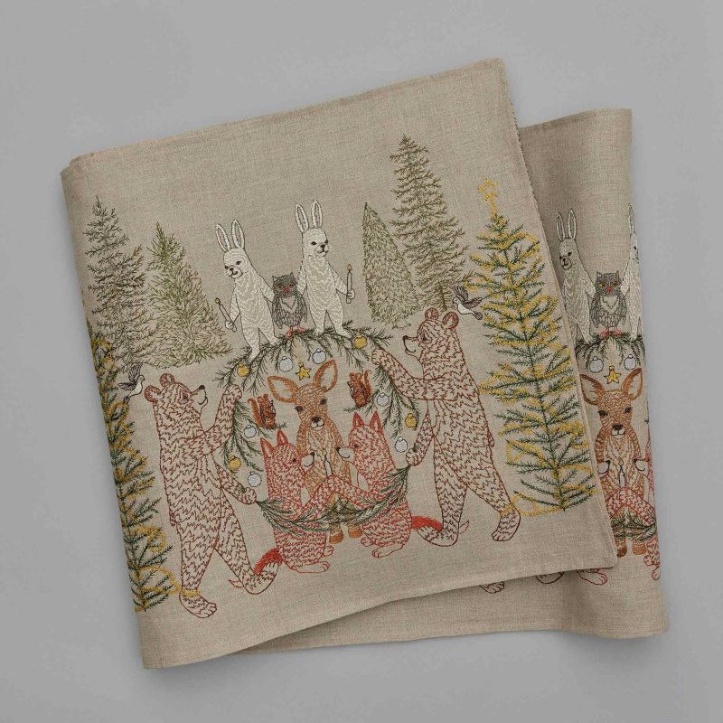 coralandtusk table runner togetherness 1